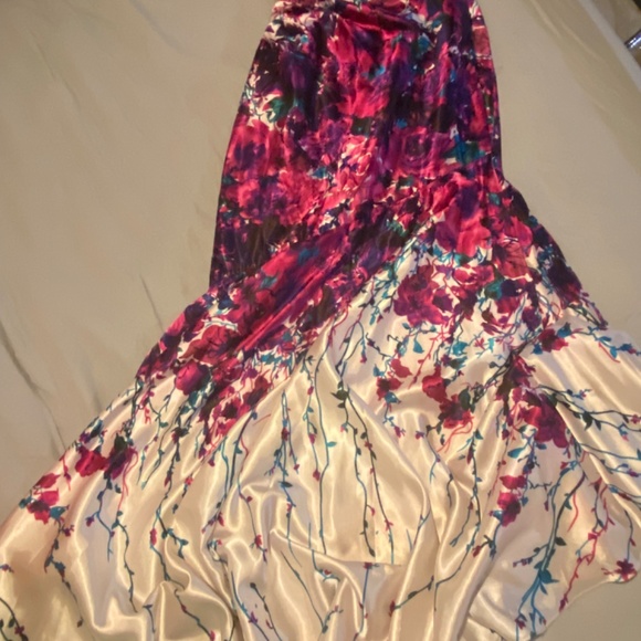 Chinese flowered mermaid prom dress - Picture 3 of 5